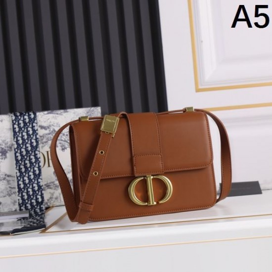 2025SS ショルダーバッグ DIOR ディオール 今季も引き続きブランド 2025SS ショルダーバッグ DIOR ディオール 今季も引き続きブランド