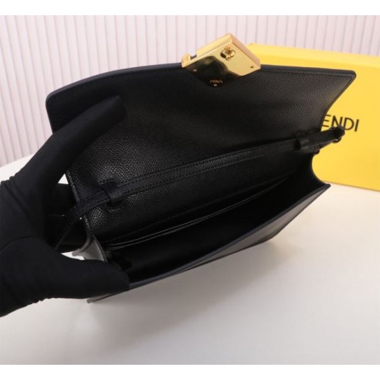 2025SS ショルダーバッグ FENDI フェンデイ おしゃれ度をUPする新着 2025SS ショルダーバッグ FENDI フェンデイ おしゃれ度をUPする新着