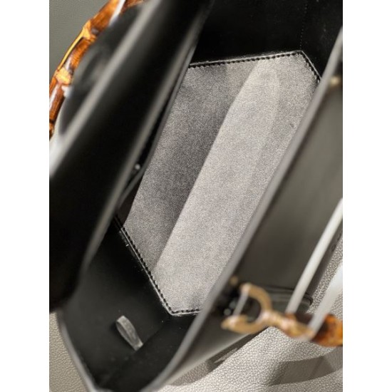 2025SS トートバッグ GUCCI グッチ 毎シーズン存在感のある 2025SS トートバッグ GUCCI グッチ 毎シーズン存在感のある