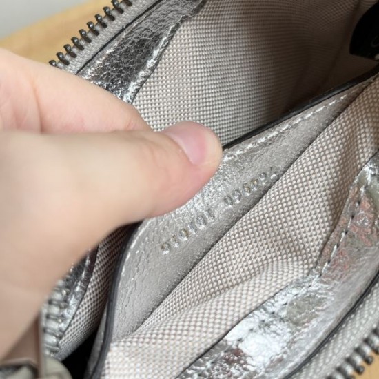 2025SS トートバッグ GUCCI グッチ 新作限定めっちゃ綺麗色 2025SS トートバッグ GUCCI グッチ 新作限定めっちゃ綺麗色