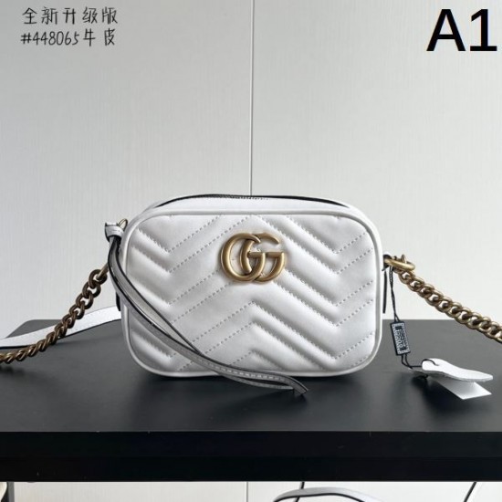 2025SS ショルダーバッグ GUCCI グッチ これからの季節、大活躍 2025SS ショルダーバッグ GUCCI グッチ これからの季節、大活躍