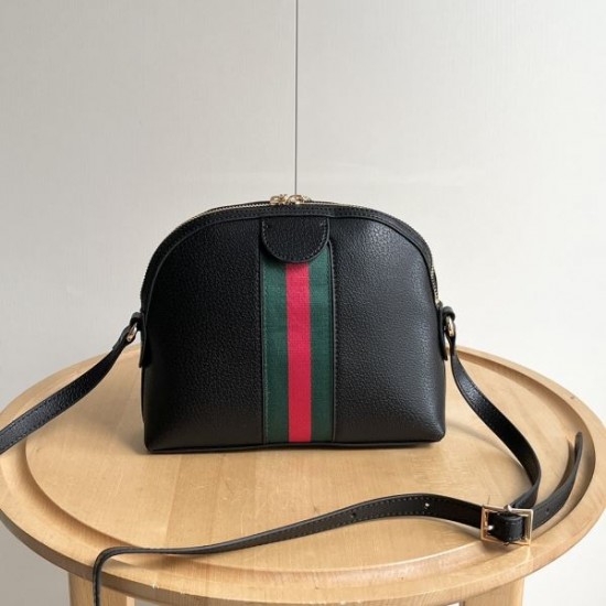 2025SS ショルダーバッグ GUCCI グッチ 今や定番アイテム好評品 2025SS ショルダーバッグ GUCCI グッチ 今や定番アイテム好評品