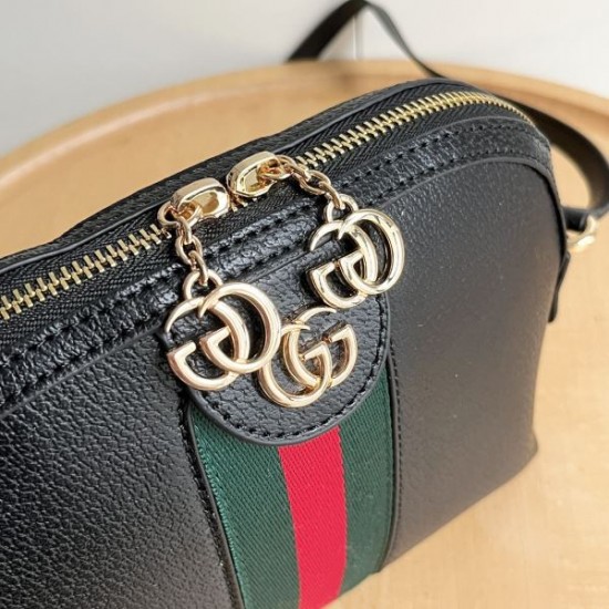 2025SS ショルダーバッグ GUCCI グッチ 今や定番アイテム好評品 2025SS ショルダーバッグ GUCCI グッチ 今や定番アイテム好評品