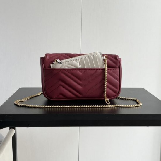 2025SS ショルダーバッグ GUCCI グッチ 今期新作人気の美ライン 2025SS ショルダーバッグ GUCCI グッチ 今期新作人気の美ライン