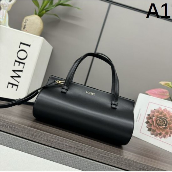 2025SS トートバッグ LOEWE ロエベ トレンドコーデが楽しめ 2025SS トートバッグ LOEWE ロエベ トレンドコーデが楽しめ