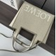 2025SS トートバッグ LOEWE ロエベ 個性的な印象に仕上がり 2025SS トートバッグ LOEWE ロエベ 個性的な印象に仕上がり