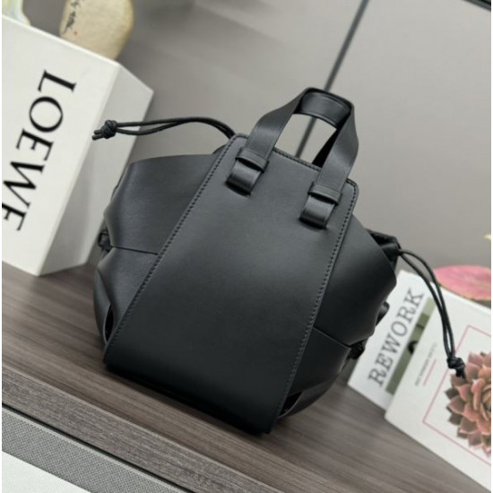 2025SS トートバッグ LOEWE ロエベ すっきりしたシルエット 2025SS トートバッグ LOEWE ロエベ すっきりしたシルエット