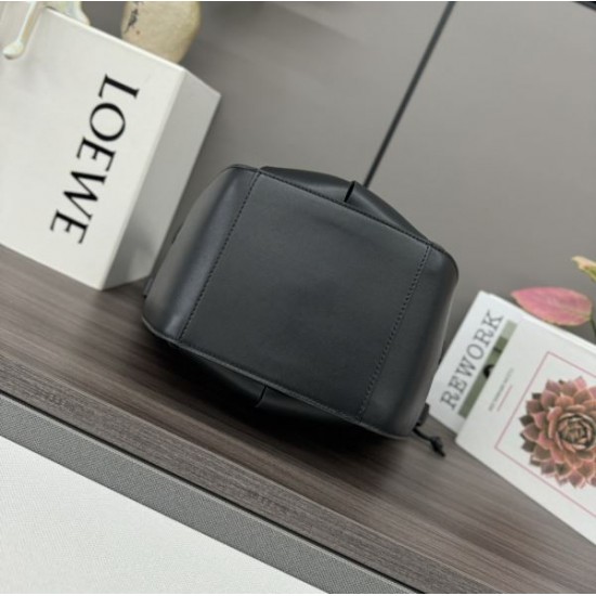 2025SS トートバッグ LOEWE ロエベ すっきりしたシルエット 2025SS トートバッグ LOEWE ロエベ すっきりしたシルエット
