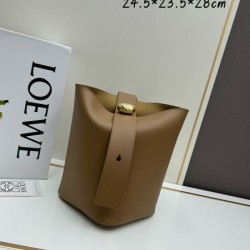 2025SS トートバッグ LOEWE ロエベ 新作カジュアルコーデに