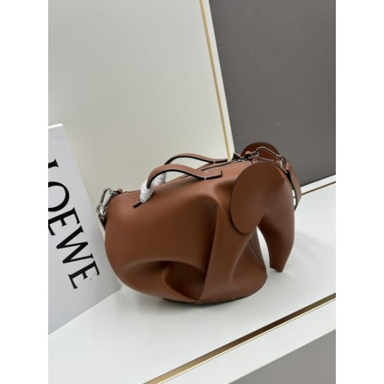 2025SS トートバッグ LOEWE ロエベ 希少!取り扱い店舗限定 2025SS トートバッグ LOEWE ロエベ 希少!取り扱い店舗限定