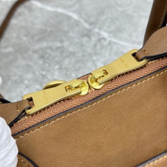 2025SS トートバッグ MIU MIU ミュウミュウ 人気のブランド 2025SS トートバッグ MIU MIU ミュウミュウ 人気のブランド