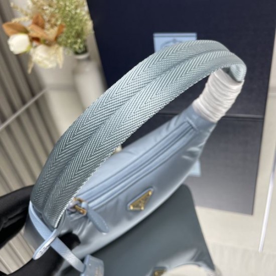 2025SS トートバッグ PRADA プラダ 日本でも大人気のモデル 2025SS トートバッグ PRADA プラダ 日本でも大人気のモデル