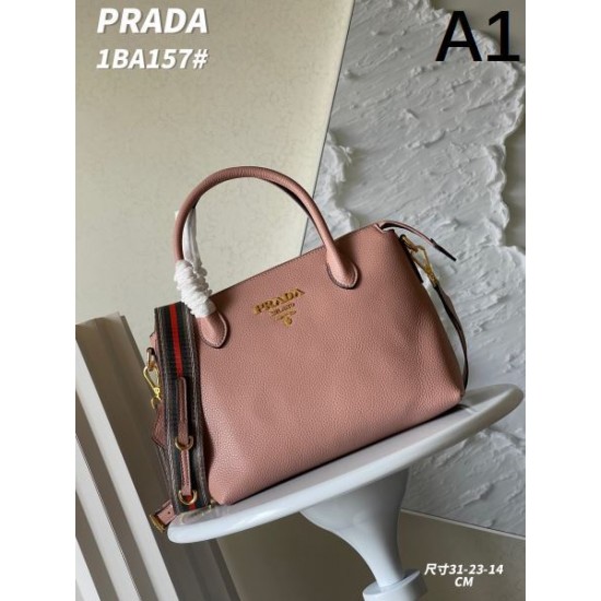 2025SS トートバッグ PRADA プラダ スタイリッシュな雰囲気 2025SS トートバッグ PRADA プラダ スタイリッシュな雰囲気