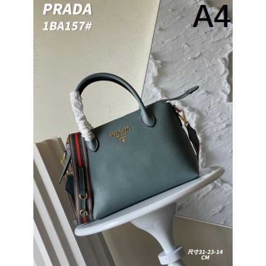 2025SS トートバッグ PRADA プラダ スタイリッシュな雰囲気 2025SS トートバッグ PRADA プラダ スタイリッシュな雰囲気