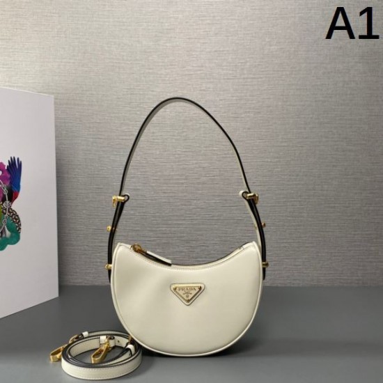 2025SS トートバッグ PRADA プラダ 日本でも大人気のモデル 2025SS トートバッグ PRADA プラダ 日本でも大人気のモデル