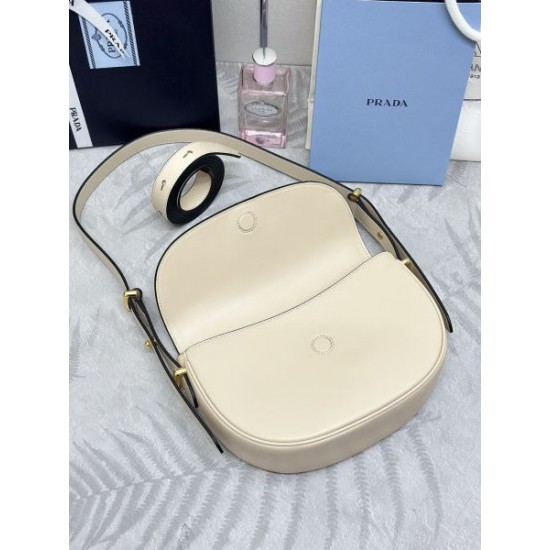 2025SS トートバッグ PRADA プラダ 今年も大活躍間違いなし 2025SS トートバッグ PRADA プラダ 今年も大活躍間違いなし