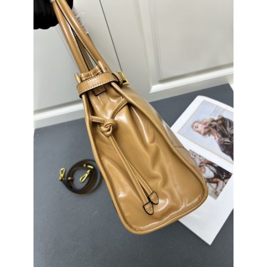 2025SS トートバッグ PRADA プラダ 一番注目されている商品 2025SS トートバッグ PRADA プラダ 一番注目されている商品