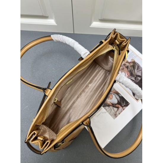 2025SS トートバッグ PRADA プラダ 一番注目されている商品 2025SS トートバッグ PRADA プラダ 一番注目されている商品