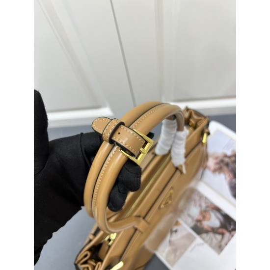 2025SS トートバッグ PRADA プラダ 一番注目されている商品 2025SS トートバッグ PRADA プラダ 一番注目されている商品
