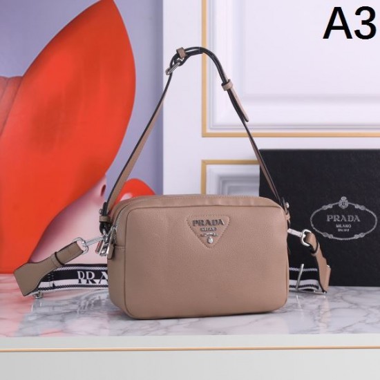 2025SS トートバッグ PRADA プラダ レトロ感のあるデザイン 2025SS トートバッグ PRADA プラダ レトロ感のあるデザイン