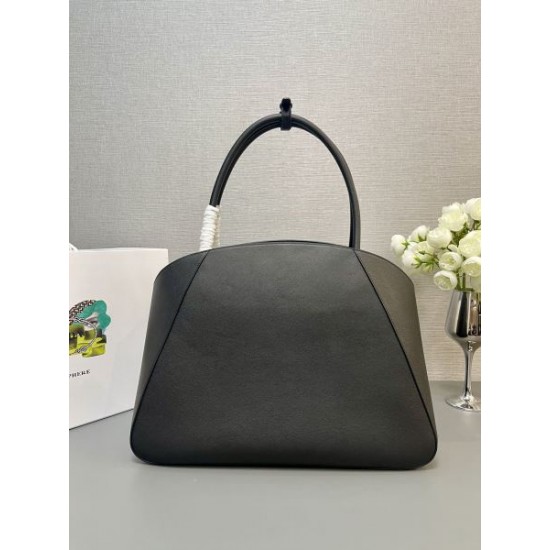 2025SS トートバッグ PRADA プラダ オシャレだけど疲れない 2025SS トートバッグ PRADA プラダ オシャレだけど疲れない