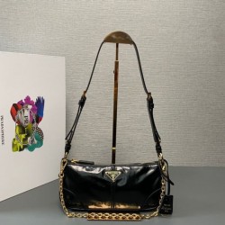 2025SS ショルダーバッグ PRADA プラダ 今年らしく魅力的アップ