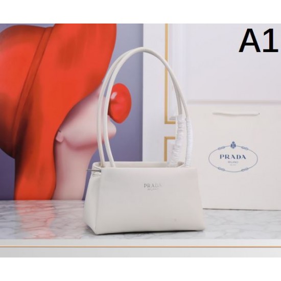 2025SS ショルダーバッグ PRADA プラダ 都会的な印象のスタイル 2025SS ショルダーバッグ PRADA プラダ 都会的な印象のスタイル