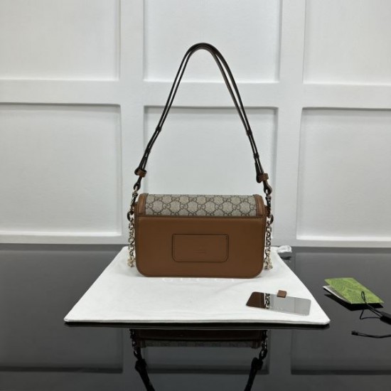 2025FW GUCCI グッチ ショルダーバッグ 高級感溢れる人気レプリカアイテム