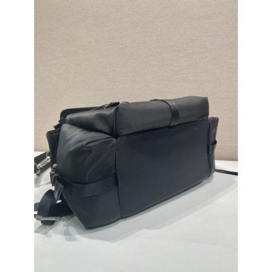 2025FW PRADA プラダ バックパック この秋目を引く洗練レプリカデザイン