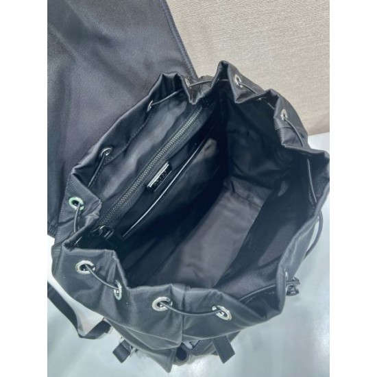 2025FW PRADA プラダ バックパック この秋目を引く洗練レプリカデザイン