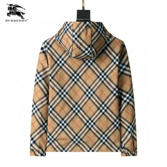 BURBERRY バーバリー 2025年秋冬 コート 爽やかに着こなす上品スタイル