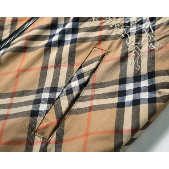 BURBERRY バーバリー 2025年秋冬 コート 爽やかに着こなす上品スタイル