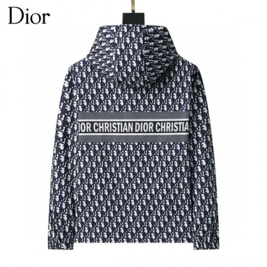 DIOR ディオール 2025年秋冬 コート 冬の定番として人気のアイテム