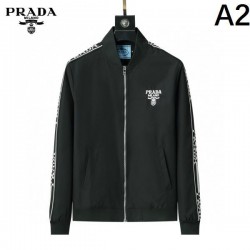 PRADA プラダ 2025年秋冬 コート 秋冬ファッションを彩る上品デザイン