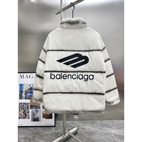 BALENCIAGA バレンシアガ 2025年秋冬 ダウンジャケット 秋冬新作まもなく完売必至