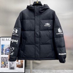 BALENCIAGA バレンシアガ 2025年秋冬 ダウンジャケット 日本未入荷の話題アイテム