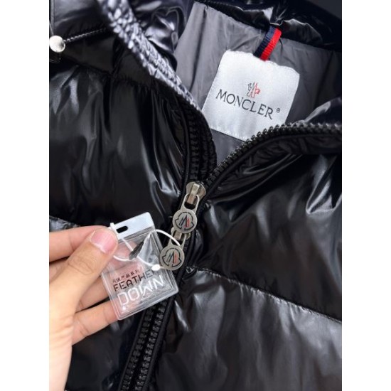 MONCLER モンクレール 2025年秋冬 ダウンジャケット おしゃれ度抜群の人気モデル