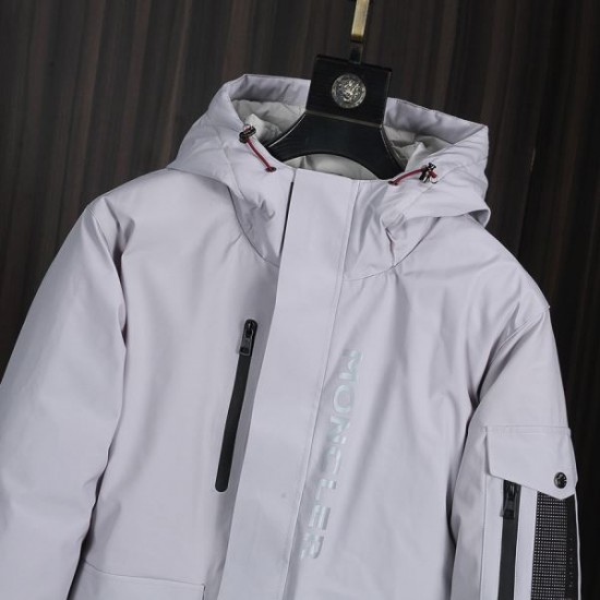 MONCLER モンクレール 2025年秋冬 ダウンジャケット 超レアな人気セールモデル