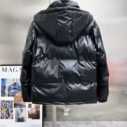 PRADA プラダ 2025年秋冬 ダウンジャケット 話題沸騰中の人気ブランド
