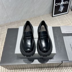 2025FW レディース カジュアルシューズ BALENCIAGA バレンシアガ 愛用者多数の人気高品質レプリカ