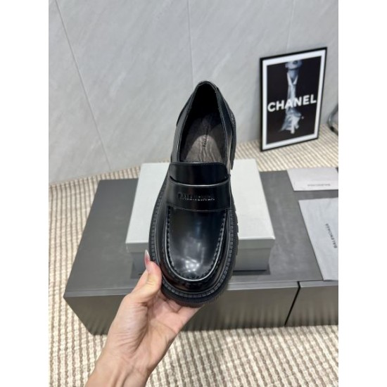 2025FW レディース カジュアルシューズ BALENCIAGA バレンシアガ 愛用者多数の人気高品質レプリカ