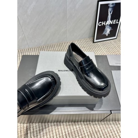 2025FW レディース カジュアルシューズ BALENCIAGA バレンシアガ 愛用者多数の人気高品質レプリカ