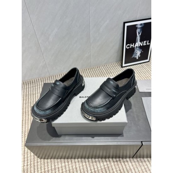 2025FW レディース カジュアルシューズ BALENCIAGA バレンシアガ 雑誌掲載話題のトレンドモデル