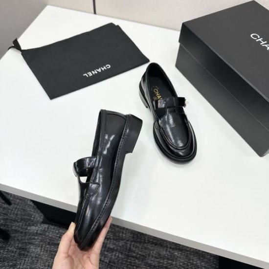 2025FW レディース カジュアルシューズ CHANEL シャネル カジュアルコーデに映える上品レプリカ