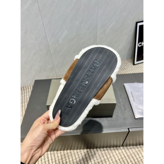 2025FW レディース ファースリッパ BALENCIAGA バレンシアガ 冬コーデを格上げする高品質レプリカ