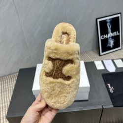 2025FW レディース ファースリッパ CELINE セリーヌ 豊富なカラーバリエが魅力の人気モデル