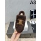 2025FW レディース ファースリッパ CELINE セリーヌ 豊富なカラーバリエが魅力の人気モデル