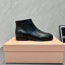 2025FW レディース ブーツ MIU MIU ミュウミュウ 大人女性にぴったりの上品ブーツ