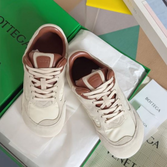 2025FW レディース スニーカー BOTTEGA VENETA ボッテガヴェネタ 今季トレンドを押さえた人気モデル