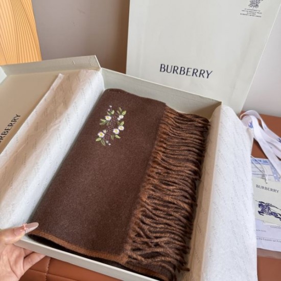 2025FW スカーフ BURBERRY バーバリー 鮮やかで季節感たっぷりのデザイン